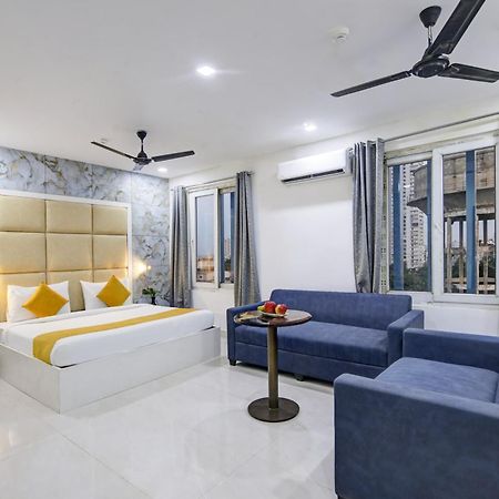 Status By Hotel The Emporio Ghaziabad Bagian luar foto